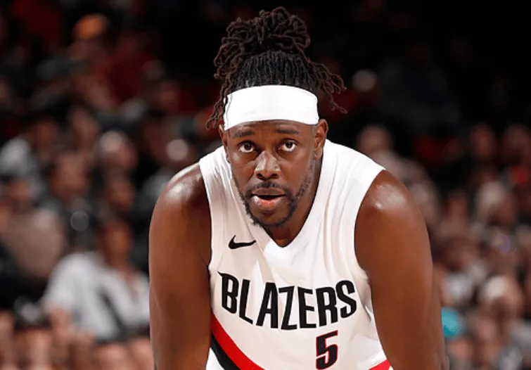 斯普利特：朱-霍勒迪正在好转，我会慢慢增加他的上场时间